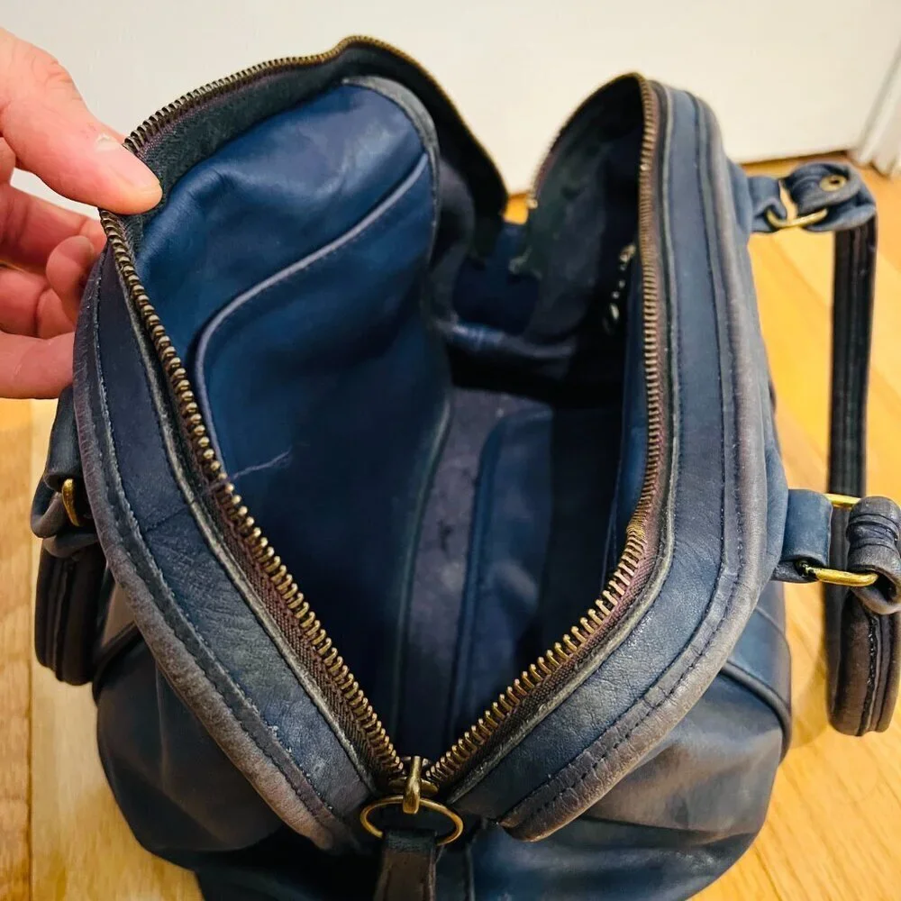 Vintage Coach 80’s Made in the USA Soft Navy Leather Satchel Doctor Bag